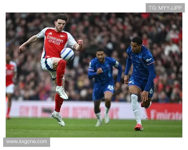 英超综合：10人切尔西主场逼平阿森纳